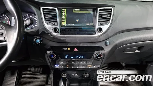 Hyundai Tucson 2017 — фото 16
