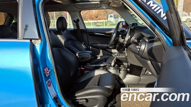 Mini Cooper 2015 — фото 10