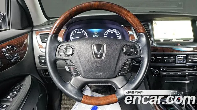 Hyundai Equus 2014 — фото 15