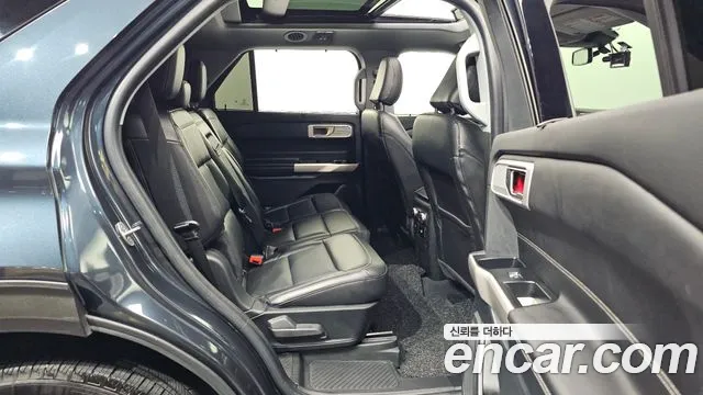 Ford Explorer 2022 — фото 12