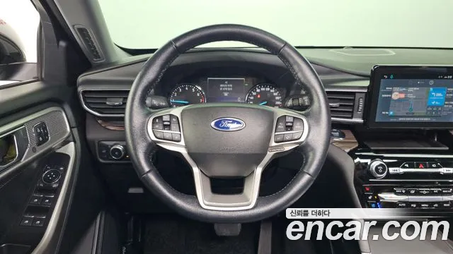 Ford Explorer 2022 — фото 13
