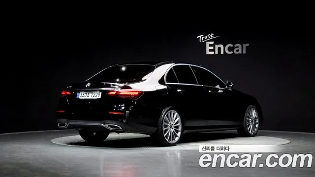Mercedes-Benz E-Class 2021 — фото 2