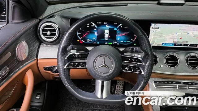 Mercedes-Benz E-Class 2021 — фото 13