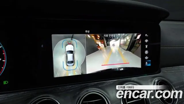 Mercedes-Benz E-Class 2021 — фото 15