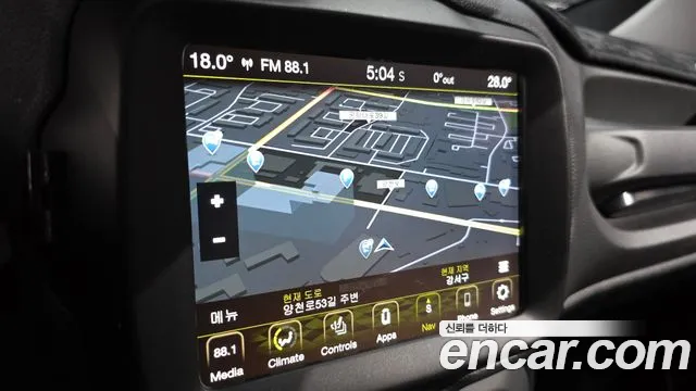Jeep Renegade 2020 — фото 14