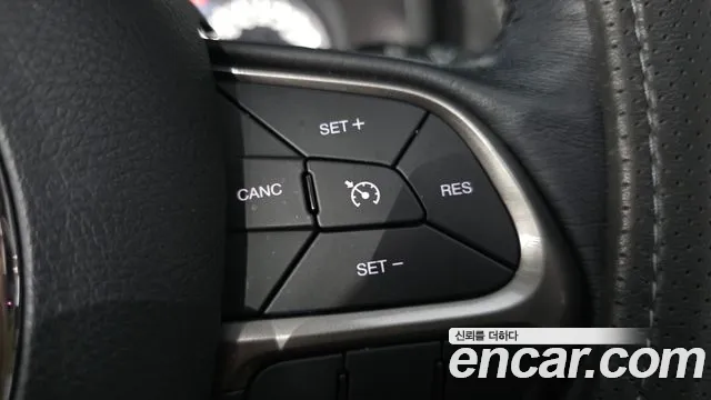 Jeep Renegade 2020 — фото 18