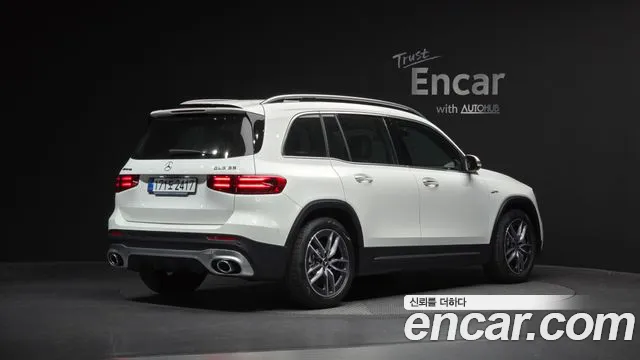 Mercedes-Benz GLB-Class 2025 — фото 2