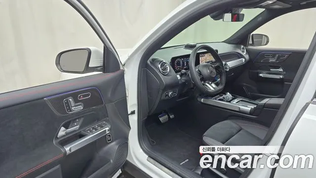 Mercedes-Benz GLB-Class 2025 — фото 10