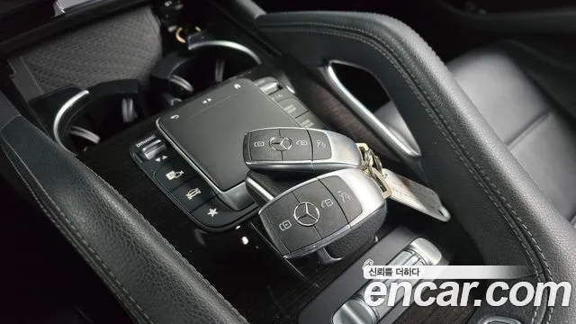 Mercedes-Benz GLE-Class 2020 — фото 9