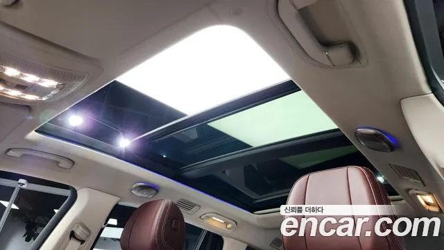 Mercedes-Benz GLS-Class 2023 — фото 18
