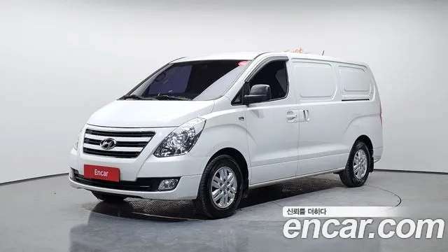 Hyundai Starex 2017 — фото 1