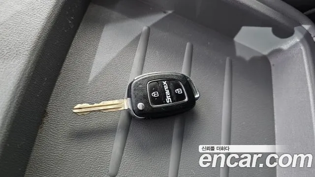 Hyundai Starex 2017 — фото 19