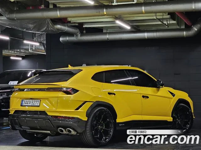 Lamborghini Urus 2024 — фото 5