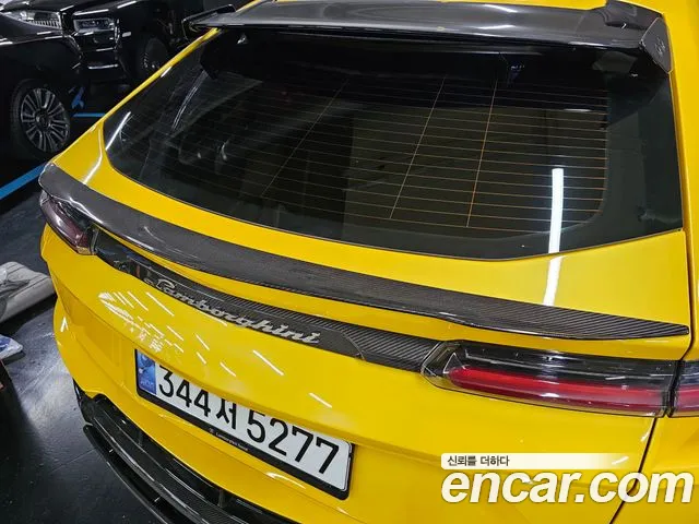 Lamborghini Urus 2024 — фото 7