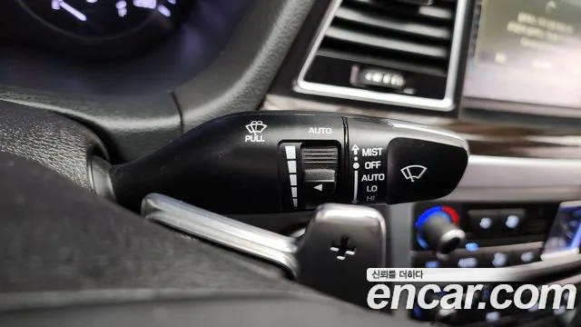 Genesis G80 2017 — фото 17