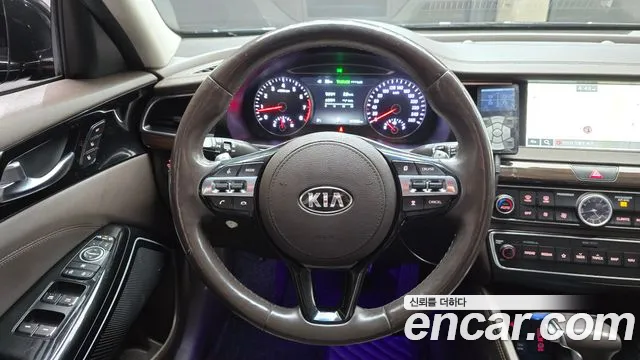 Kia K7 2019 — фото 13