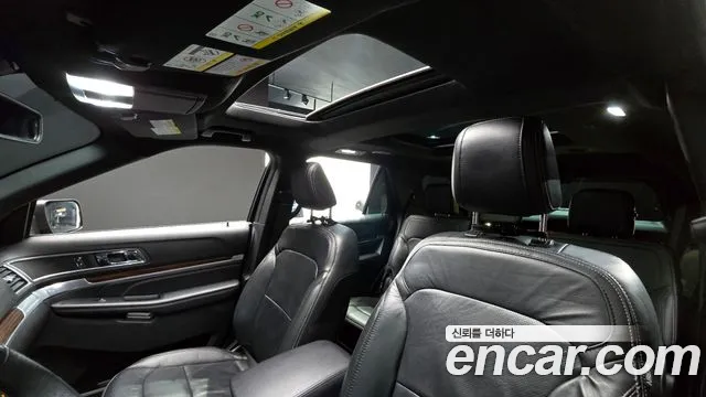 Ford Explorer 2018 — фото 16