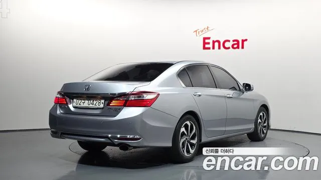 Honda Accord 2016 — фото 2