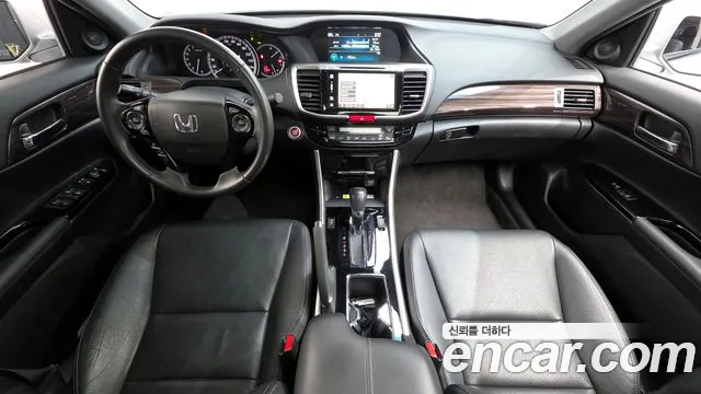 Honda Accord 2016 — фото 7
