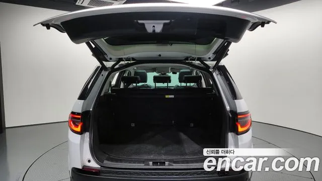 Land Rover Discovery Sport 2021 — фото 20