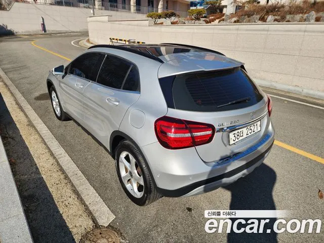 Mercedes-Benz GLA-Class 2018 — фото 5