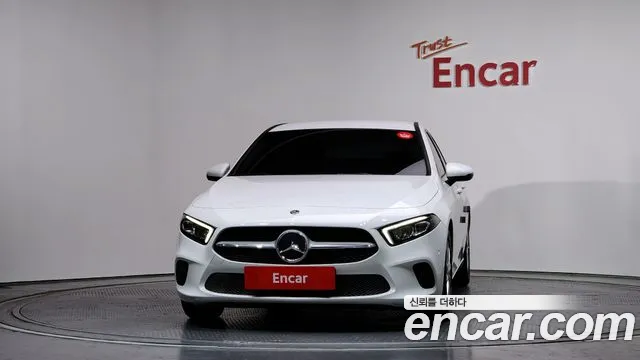 Mercedes-Benz A-Class 2020 — фото 3