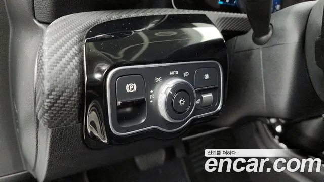 Mercedes-Benz A-Class 2020 — фото 17