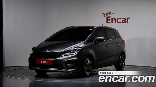 Kia Carens 2017 — фото 1