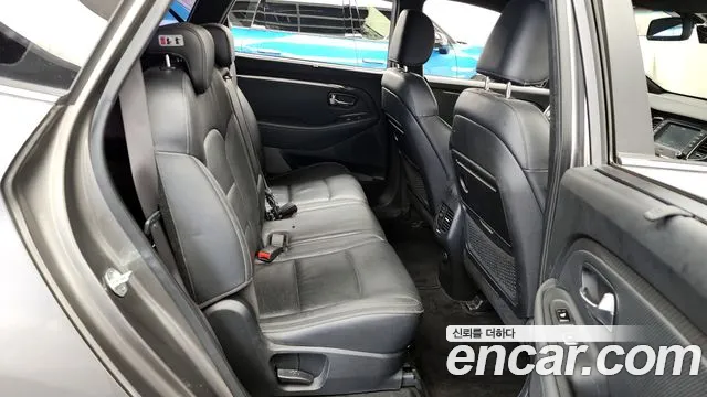 Kia Carens 2017 — фото 12