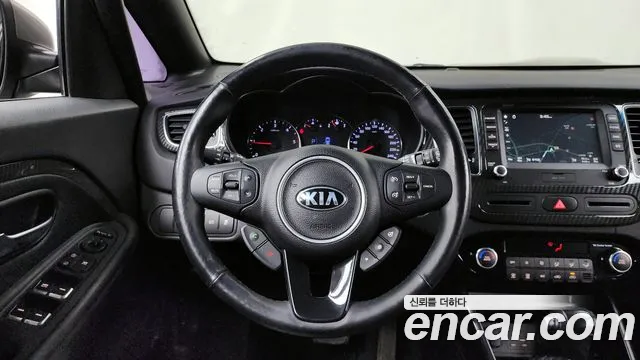 Kia Carens 2017 — фото 13