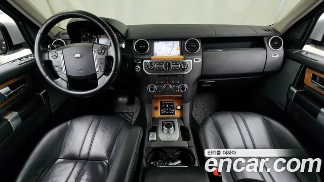 Land Rover Discovery 2015 — фото 7