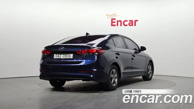 Hyundai AVANTE 2017 — фото 2
