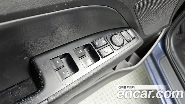 Hyundai AVANTE 2017 — фото 18