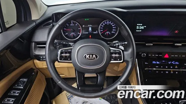 Kia Canival 2021 — фото 14