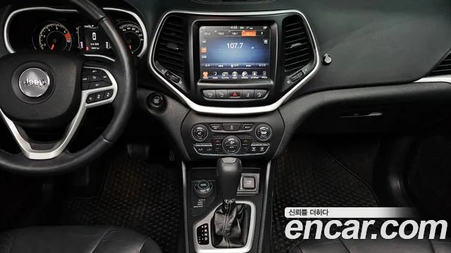 Jeep Cherokee 2018 — фото 14