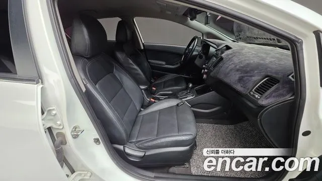 Kia K3 2015 — фото 10
