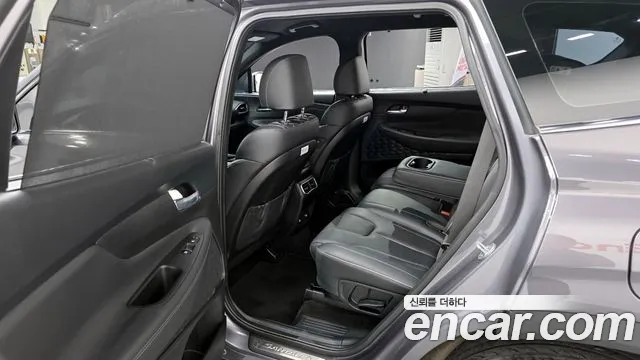 Hyundai Santafe 2021 — фото 11