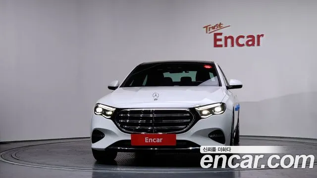 Mercedes-Benz E-Class 2025 — фото 3