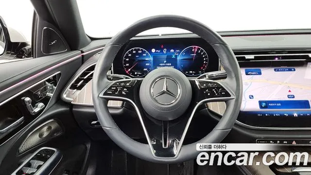 Mercedes-Benz E-Class 2025 — фото 13