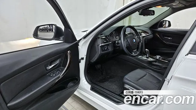 BMW 3-Series 2015 — фото 10