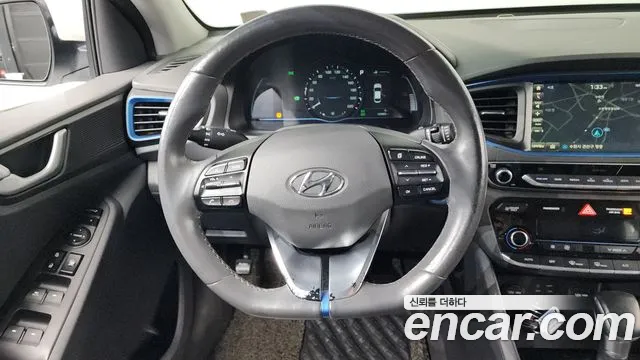 Hyundai Ioniq 2016 — фото 13