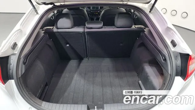 Hyundai Ioniq 2016 — фото 20
