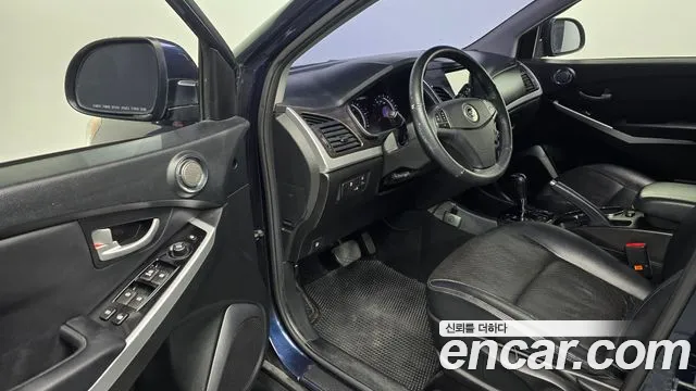 KG_Mobility_Ssangyong KORANDO 2015 — фото 11