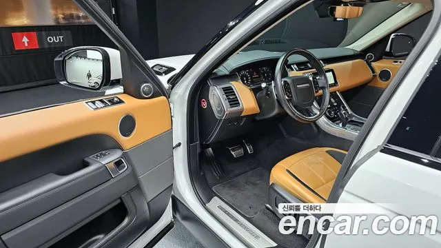 Land Rover Range Rover Sport 2020 — фото 11