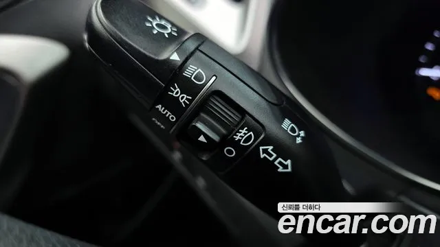Hyundai Santafe 2016 — фото 18