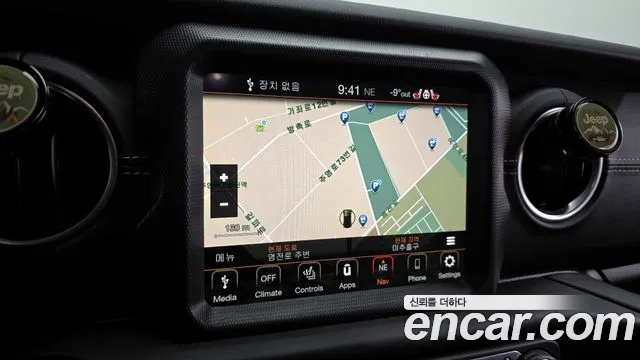 Jeep Wrangler 2023 — фото 14