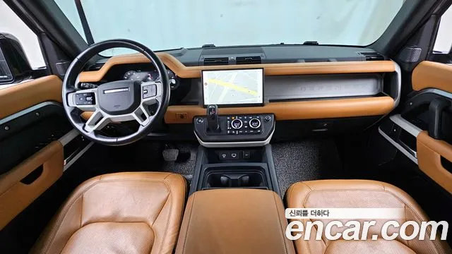 Land Rover Defender 2023 — фото 7
