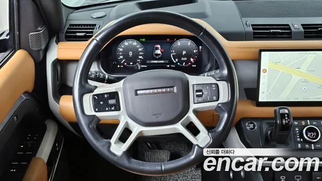 Land Rover Defender 2023 — фото 13