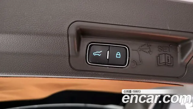 Ford Explorer 2021 — фото 19