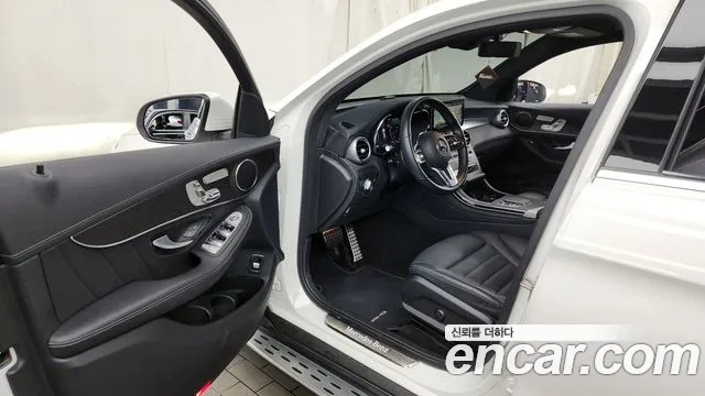 Mercedes-Benz GLC-Class 2023 — фото 10